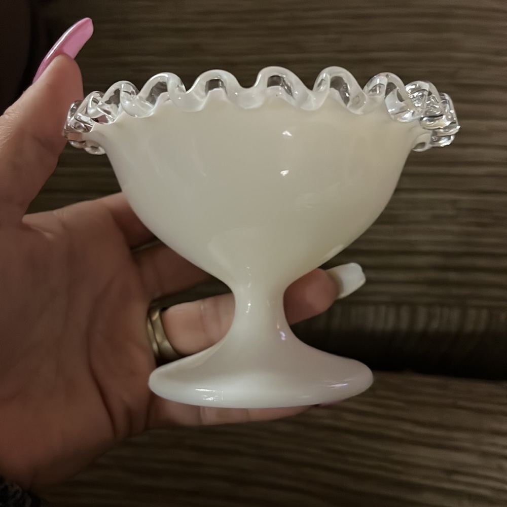 Fenton milk glass silver-crest sherbet bowl